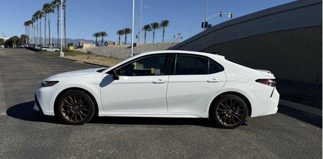 2023 toyota camry se