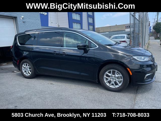 2022 chrysler pacifica touring l