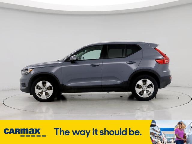 2020 volvo xc40 t4 momentum