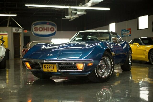 #'s match, excellent condition, bridgehampton blue/dark blue, priced to sell!!