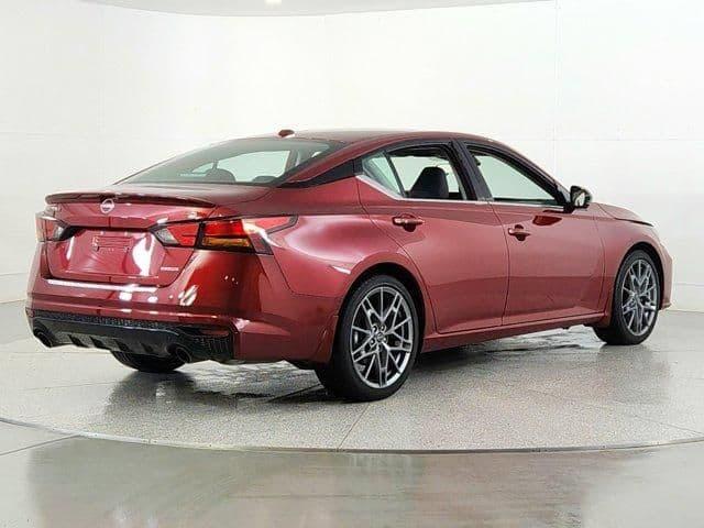 2023 nissan altima 2.0 sr in evansville, indiana