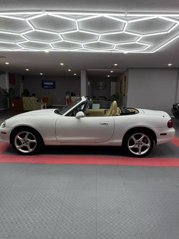 2002 mazda mx-5 miata se
