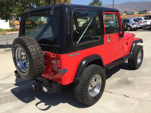 1989 jeep wrangler base 2dr 4wd suv manual 5-speed 4wd i6 4.2l gasoline
