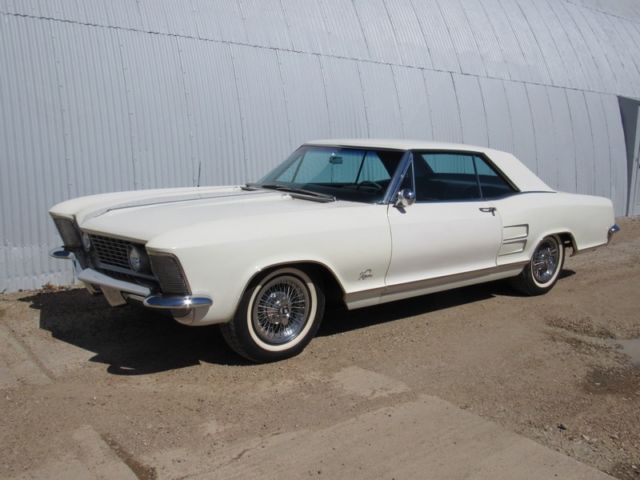 1963 buick riviera . very nice. sold new in california