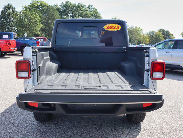 2023 jeep gladiator overland