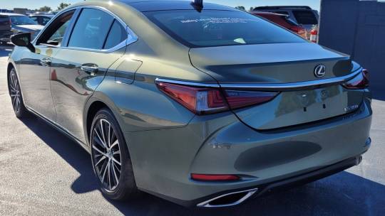 2024 Lexus ES