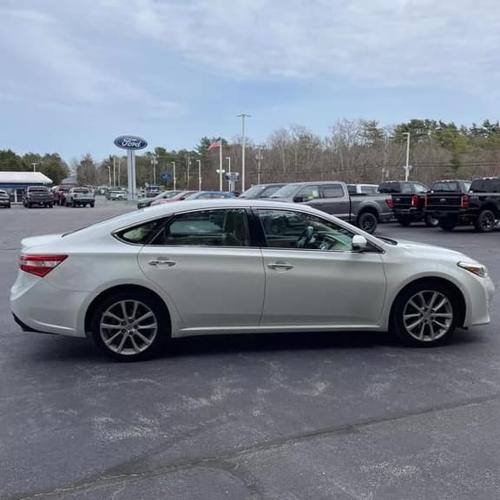 2014 toyota avalon xle 4dr sedan in west bridgewater, massachusetts