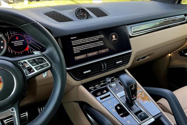 2023 porsche cayenne turbo