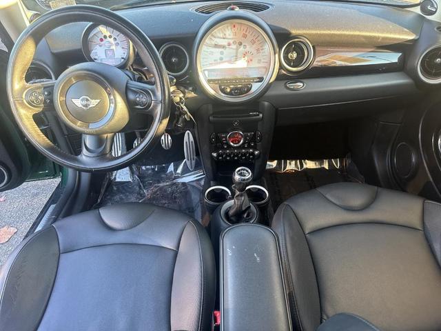 2011 mini cooper s base