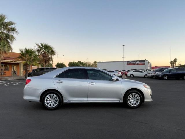 2013 toyota camry le