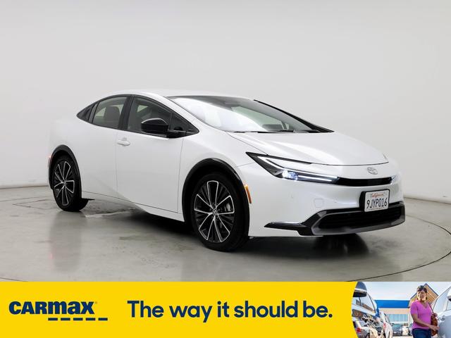 2024 toyota prius xle