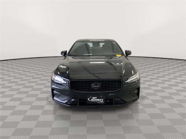 2024 volvo s60 b5 plus black edition