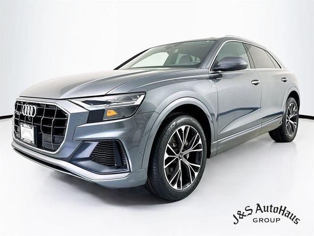 2021 audi q8 55 premium plus