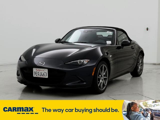 2022 mazda mx-5 miata grand touring