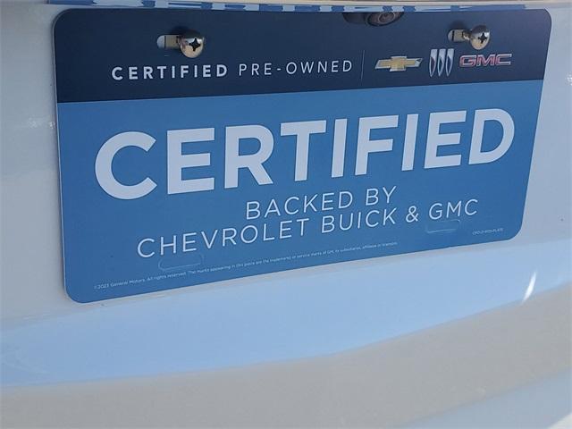 2022 buick enclave essence