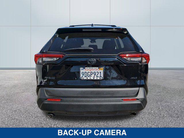 2022 toyota rav4 xle premium