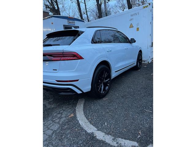 2023 audi q8 55 premium plus