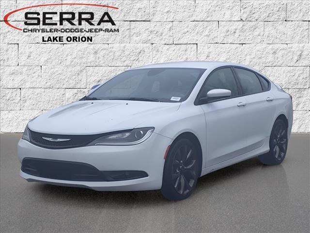 2016 chrysler 200 s