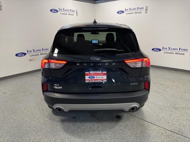 2022 ford escape se