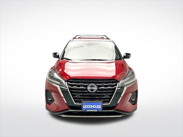 2022 nissan kicks sr