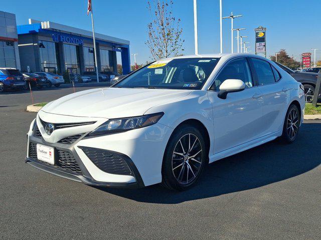 2021 toyota camry se