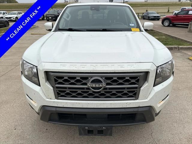 2022 nissan frontier sv