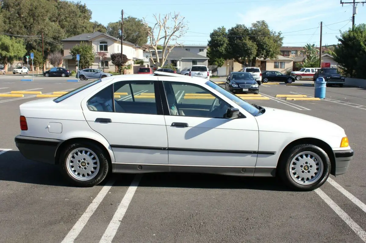 1992 bmw 325i with 29,000 original miles
