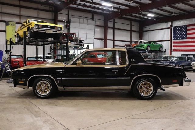 1979 oldsmobile cutlass 19407 miles black and gold coupe 5.7 liter v8 automatic