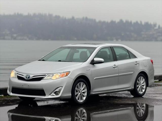 2014 toyota camry hybrid xle