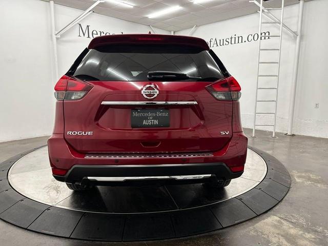 2017 nissan rogue sv