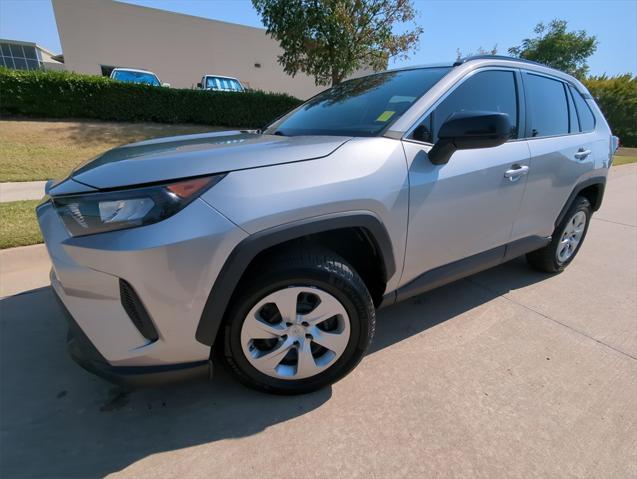 2019 toyota rav4 le