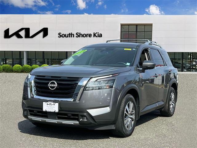 2022 nissan pathfinder sl