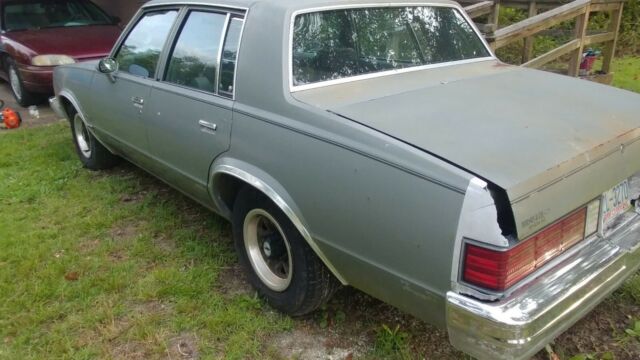 1983 chevrolet malibu 4 door sedan 5.0 v8 4 barrel carb
