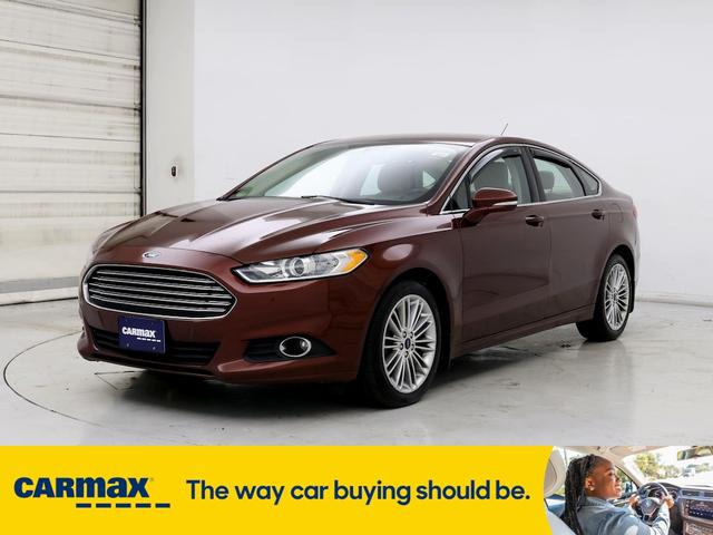 2016 ford fusion se
