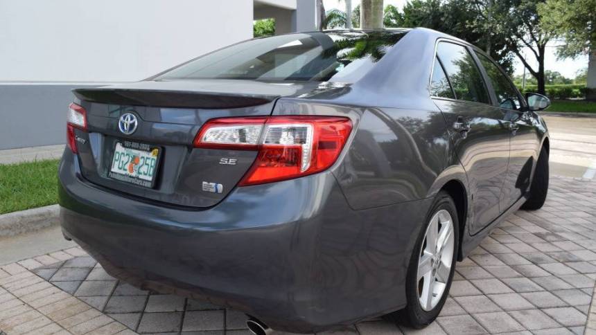 2014 toyota camry hybrid le
