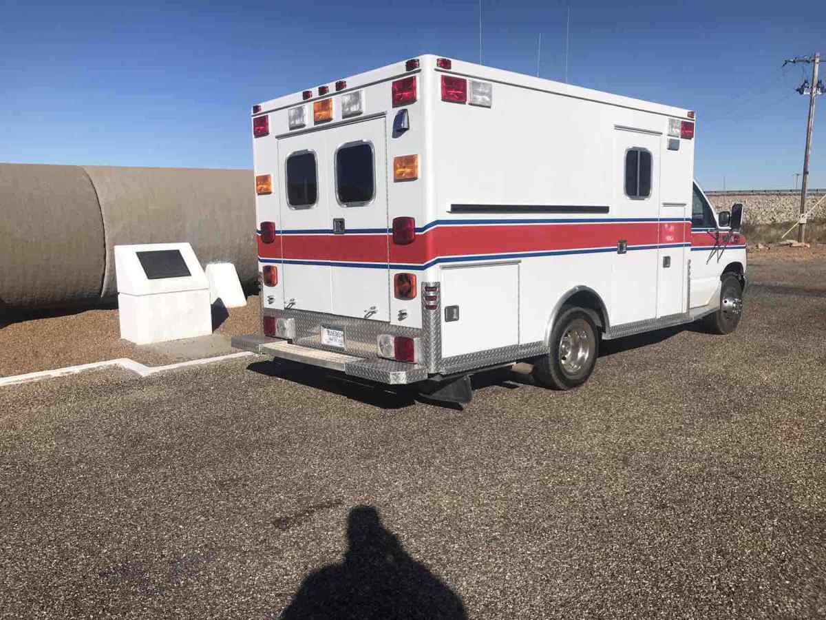 1993 ford ambulance white automatic e350 7.3 diesel