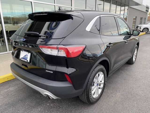 2021 ford escape se
