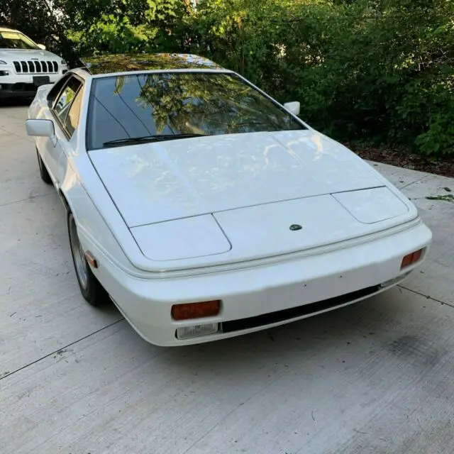 1988 lotus esprit turbo - white british sports car - runs great! only 39k miles