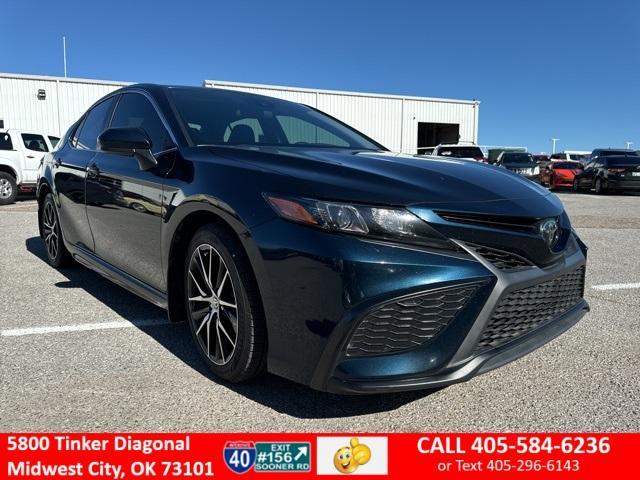 2021 toyota camry se nightshade