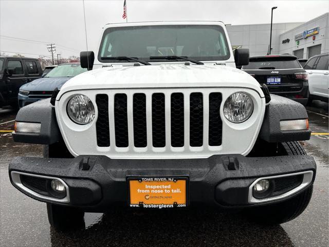 2023 jeep gladiator sport s