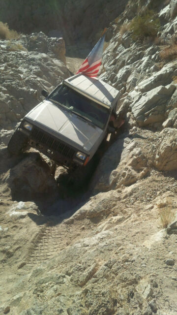 1993 jeep cherokee xj - offroad - $1990