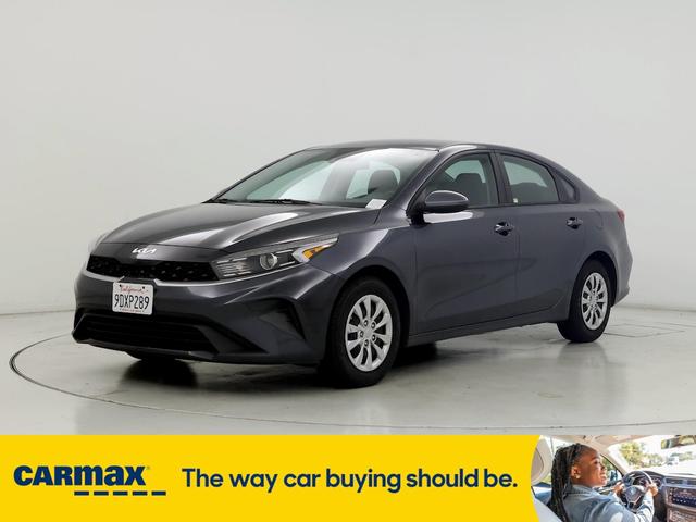 2023 kia forte lx
