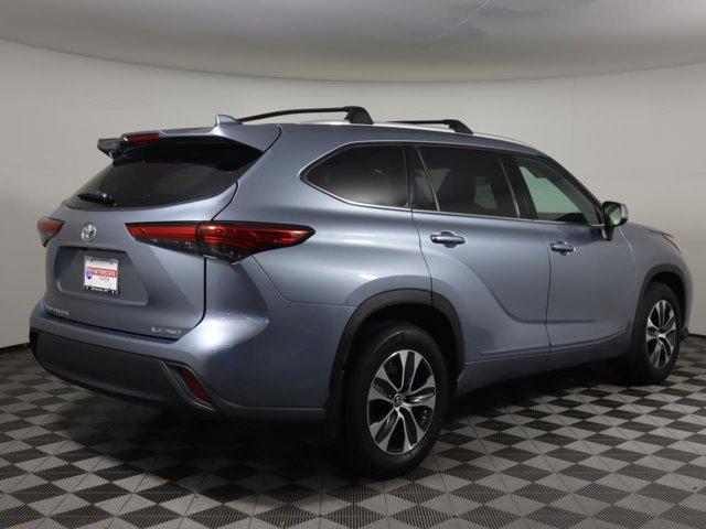 2022 toyota highlander xle