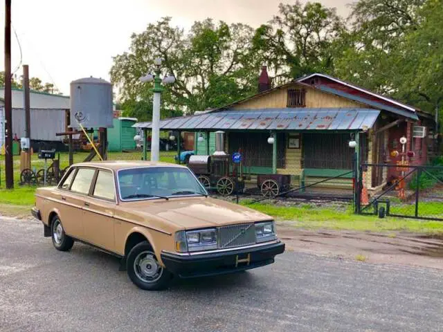 1984 volvo 240/244 dl original survivor / storage rescued