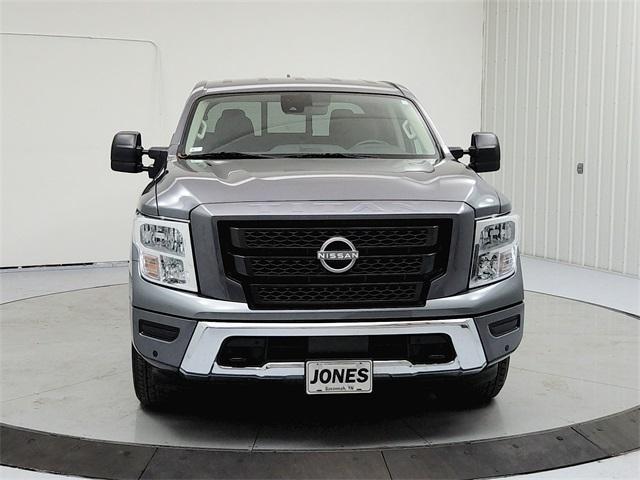 2024 nissan titan sv