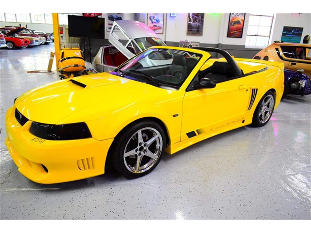 2003 ford mustang