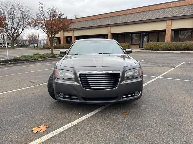 2014 chrysler 300 s