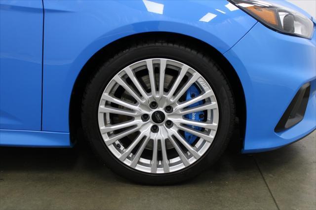 2016 ford focus rs base