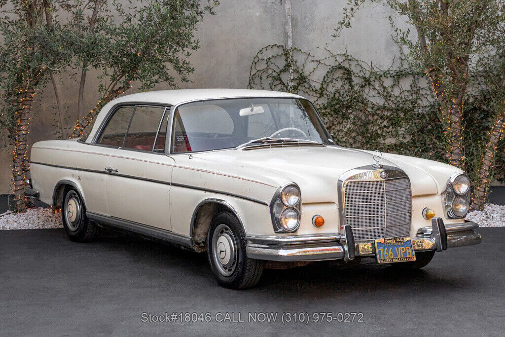 1964 mercedes-benz 300-series coupe