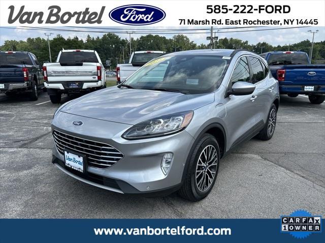 2022 ford escape titanium